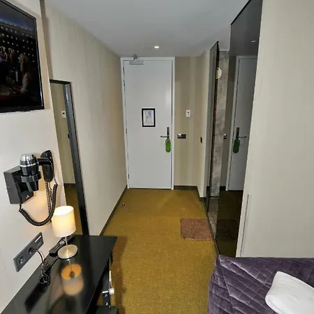 Отель Cityview 3*